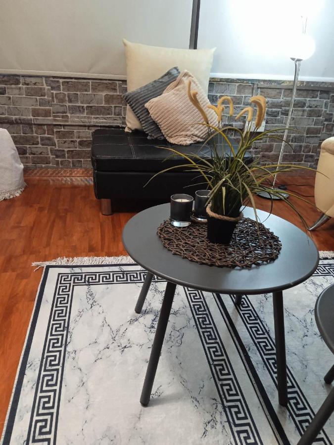Lovely Cozy Apartment In The Entrance Of Nicosia Aglantzia Eksteriør billede